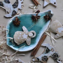 stylowy ceramiczny liść turkusowy artystyczny prezent dla kobiety sklep online z prezentami