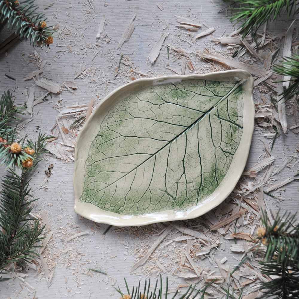 podstawka ceramiczna handmade liść zielony prezent na urodziny.
